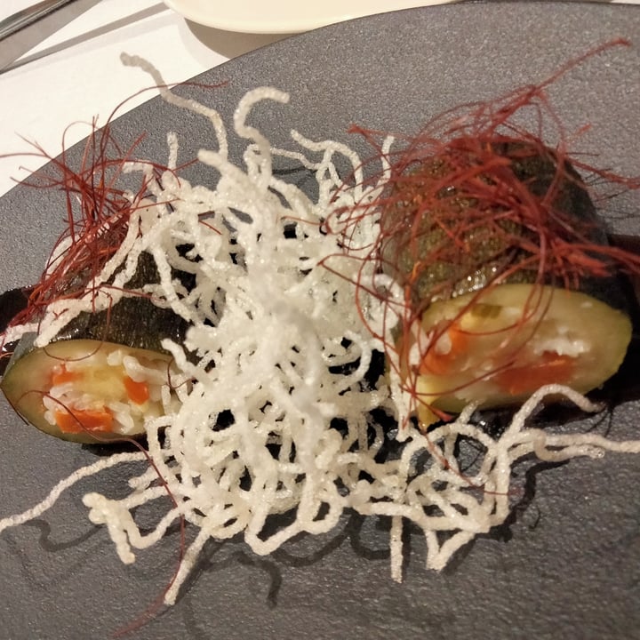review photo of Restaurante Curcuma Sushi de calabacín shared by @retardedunicorn on 15 Feb 2022 - review