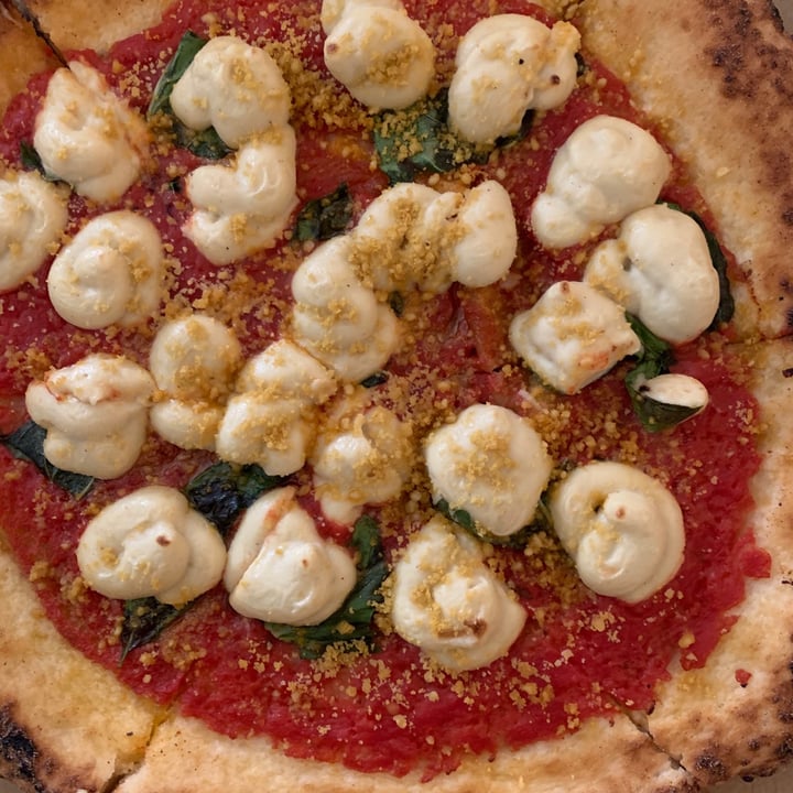 photo of Pura Vita Margherita Pizza shared by @alexandraxnicole on  14 May 2020 - review
