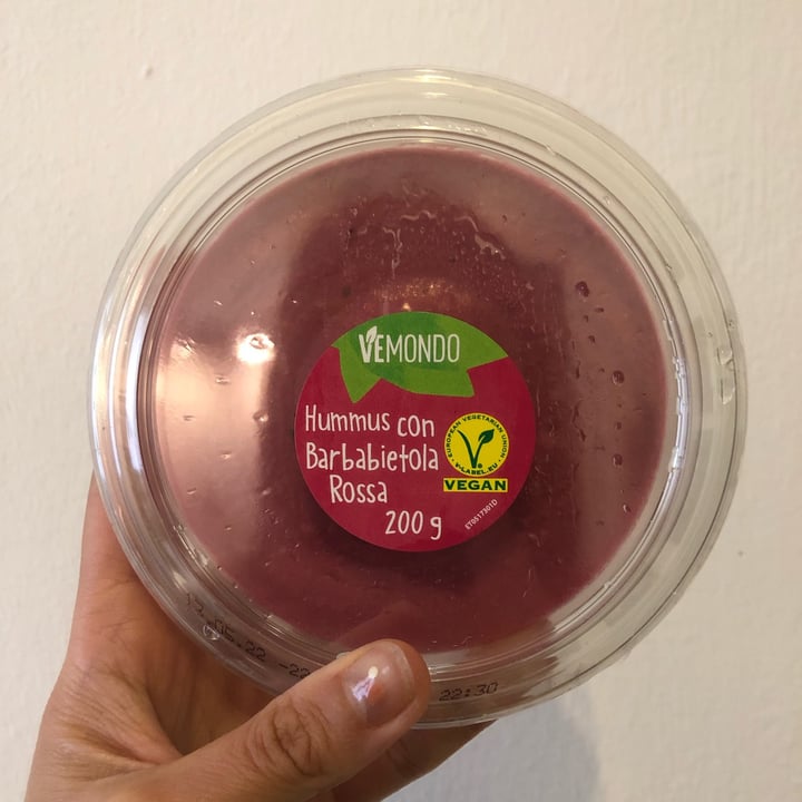 review photo of Vemondo hummus alla barbabietola shared by @emanilardi on 06 May 2022 - review