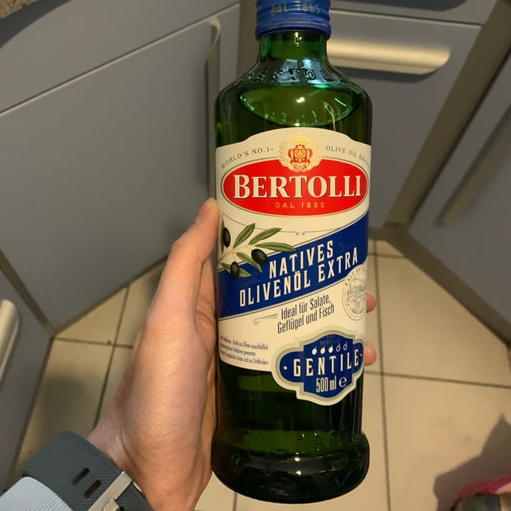 photo of Bertolli Olio extravergine di oliva shared by @ceccagabry on  15 Mar 2022 - review