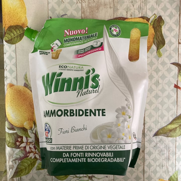 photo of Winni's Naturel Ammorbidente ai fiori bianchi shared by @empathika1 on  24 Oct 2021 - review