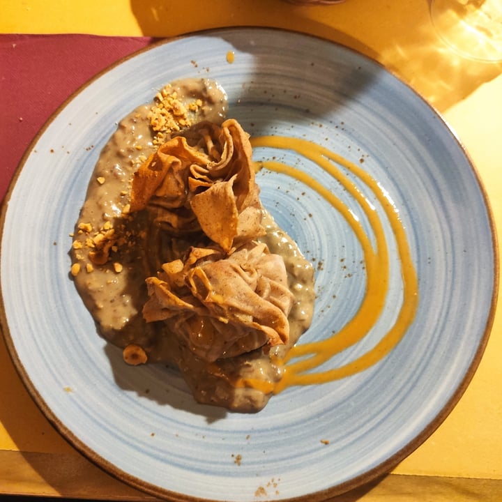 photo of Soul Kitchen Crêpes di Farina Di Castagne Con Cavolo Nero E Ricotta Di Nocciole Su Crema Di Porcini shared by @dolcenera on  31 Mar 2022 - review