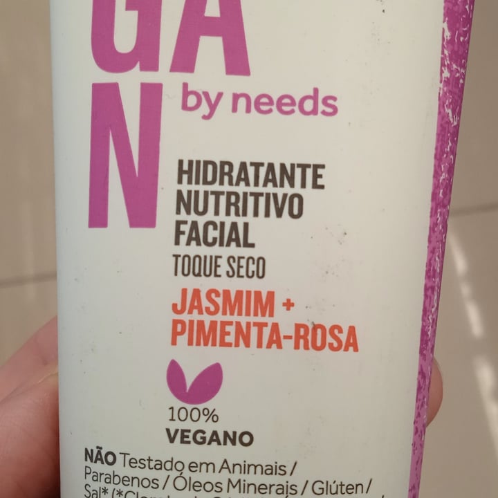 photo of Needs hidratante corporal Vegan shared by @danipavan on  01 May 2022 - review