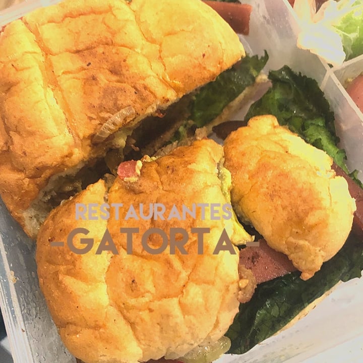 photo of Gatorta Torta de milanesa con salchicha shared by @sunshinenz on  24 Mar 2021 - review
