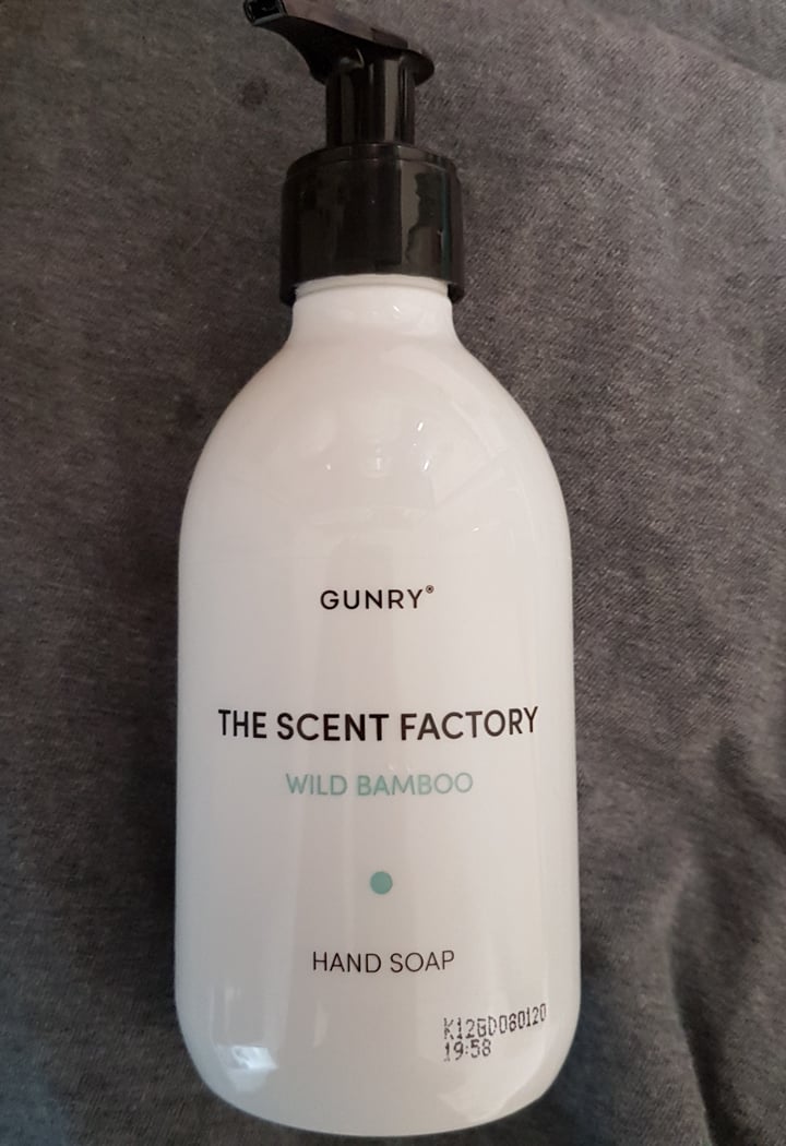 photo of Gunry Gunry The Scent Factory Wild bamboo hand soap shared by @suzanarmiler on  13 May 2022 - review