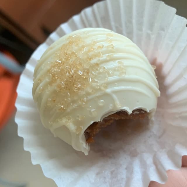 Photo of the dish “Honeymoon champagne cake ball”
