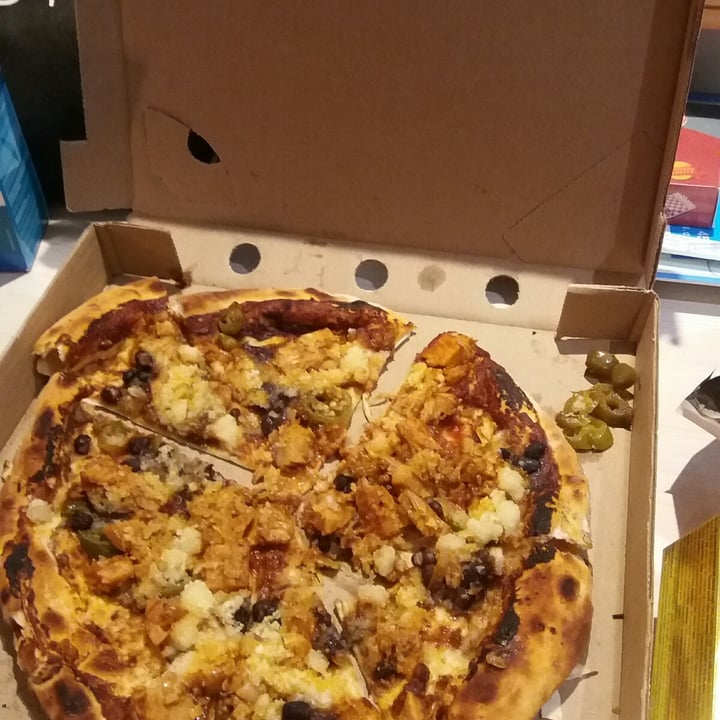 photo of I Love Melkies Jackfruit pizza shared by @talthegreenteacher on  25 Oct 2020 - review