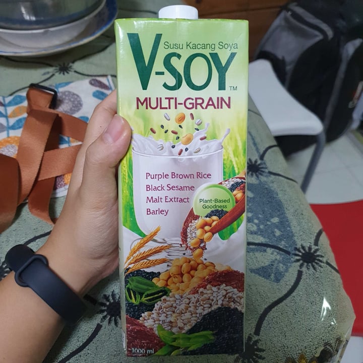 photo of V-Soy Multi Grain Soy Milk shared by @trenna on  13 Jul 2021 - review