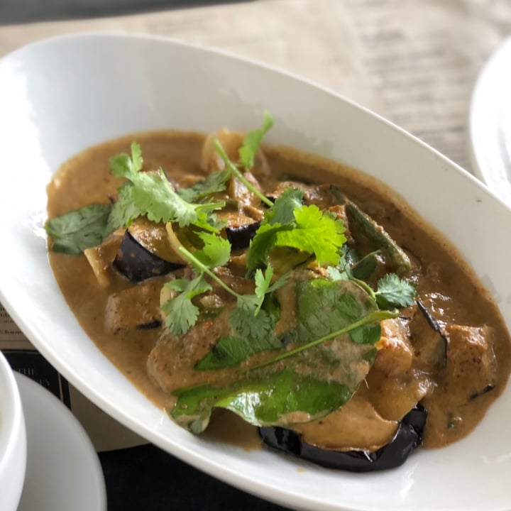 photo of Jones The Grocer Eggplant Coconut Curry shared by @elikatasker on  01 Nov 2020 - review