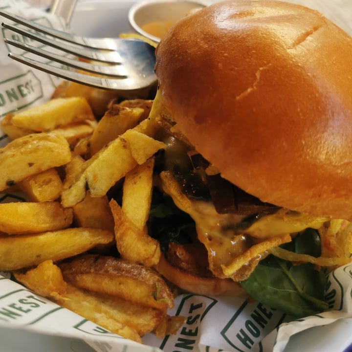 photo of Honest Burgers - Covent Garden Vegan bacon shared by @stespo91 on  13 Apr 2022 - review