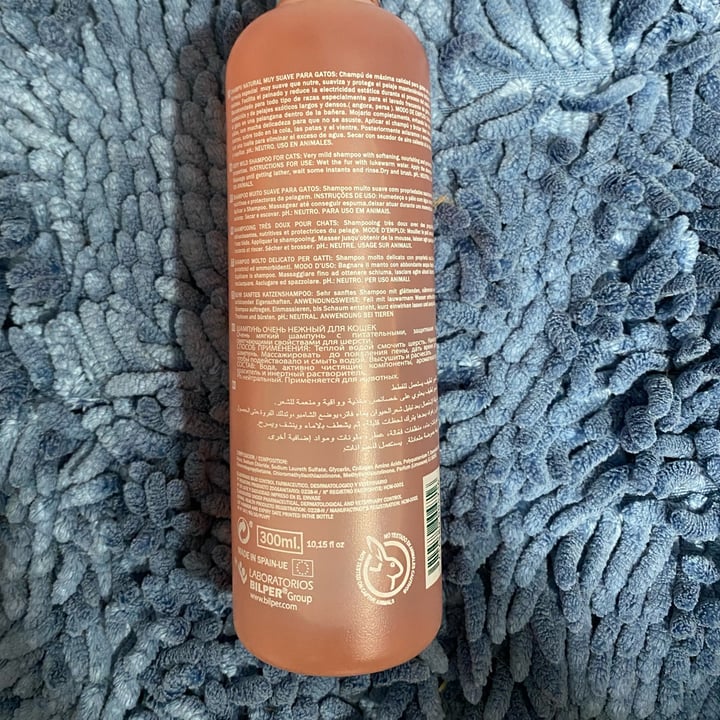 review photo of Menforsan Cat Shampoo Very Smooth shared by @minaharker on 25 Oct 2022 - review