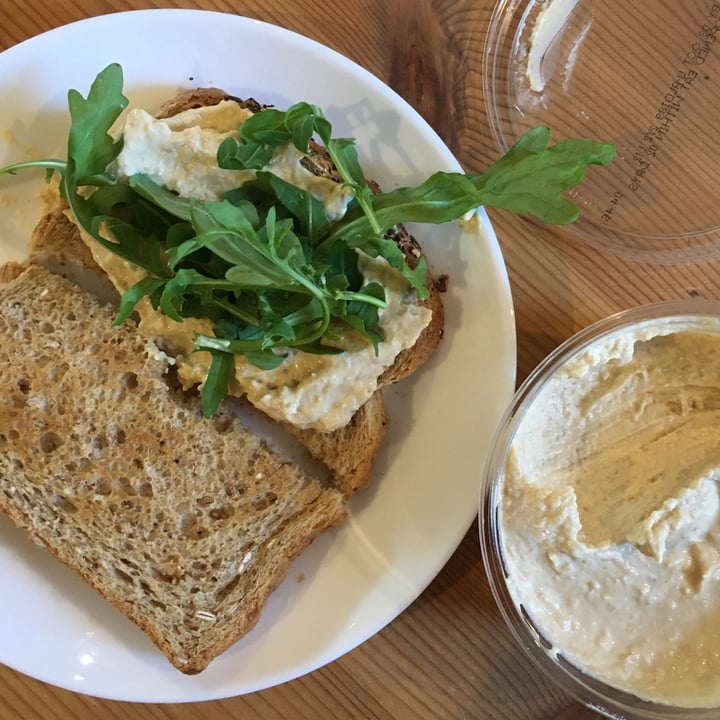 photo of The Deli Reduced Fat Hummus shared by @salsedine on  23 Sep 2021 - review
