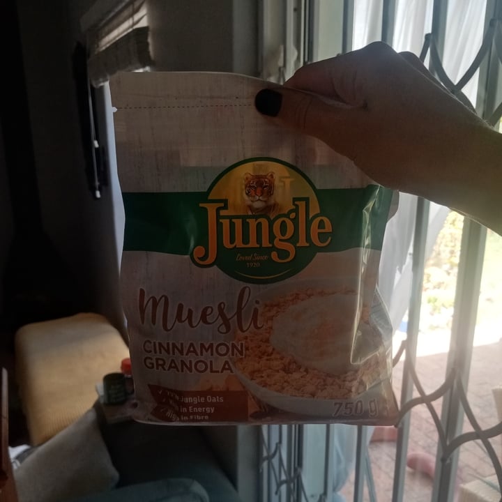 photo of Jungle Oats Cinnamon Granola shared by @zoezurnamer on  29 Mar 2022 - review