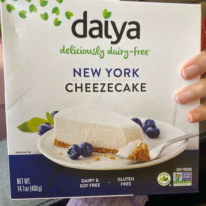 review photo of Daiya Cheesecake New York Style shared by @howaboutyes on 01 May 2022 - review