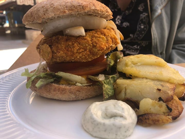 review photo of La Libélula Vegan Café Hamburguesa Vegana shared by @sergiomedinamarin on 26 Jul 2019 - review