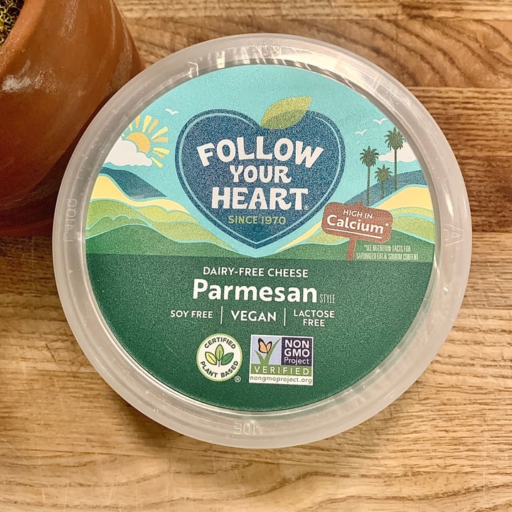 photo of Follow your Heart Dairy-free Cheese Parmesan Style shared by @paulaneder on  07 May 2022 - review