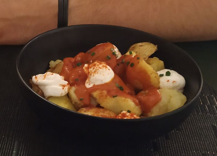 photo of La Teca Burger Patatas bravas shared by @saramenmar on  16 Aug 2019 - review