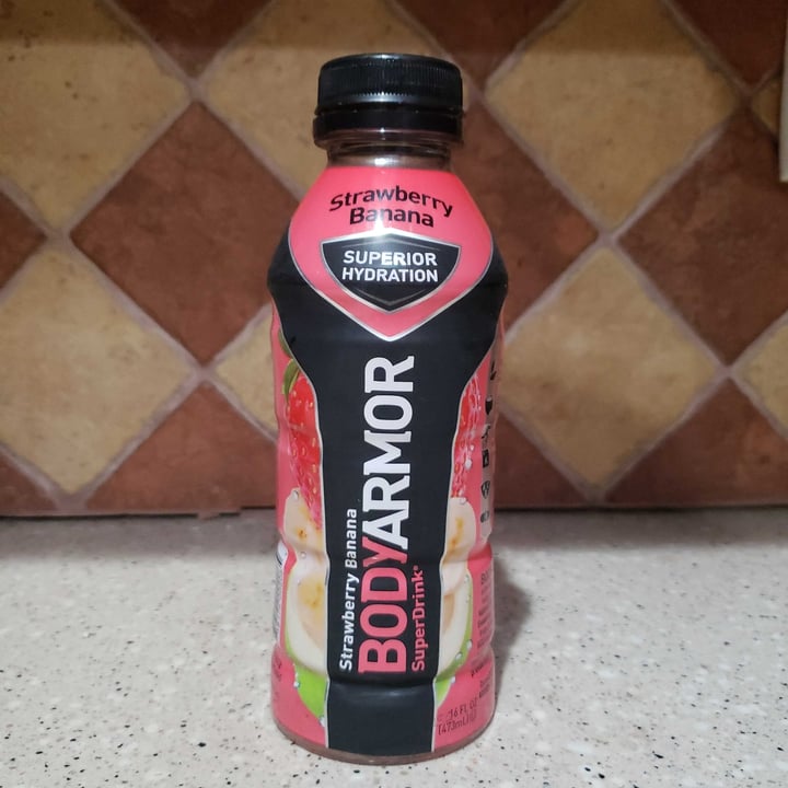 photo of BodyArmor Strawberry Banana SuperDrink shared by @korbinbarks5000 on  31 Aug 2021 - review