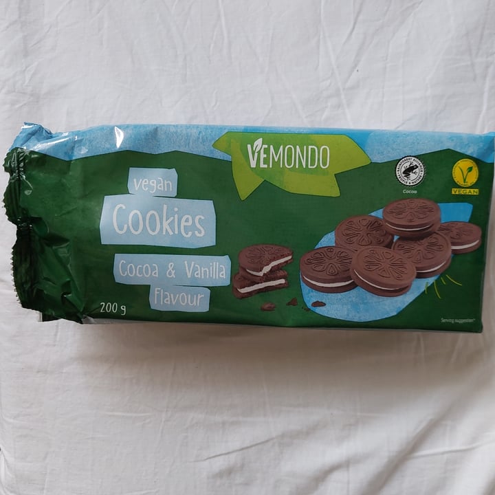 photo of Vemondo Vegan Cookies Cocoa & Vanilla Flavour shared by @tadiello99 on  29 May 2022 - review