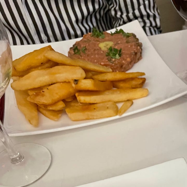photo of Delice & Sarrasin Tartare & Frites shared by @mariannaniero on  21 May 2021 - review