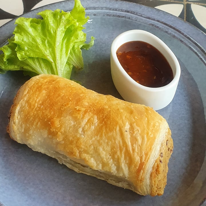 photo of Café 1959 Vegan roll shared by @fireballlily on  15 Aug 2021 - review