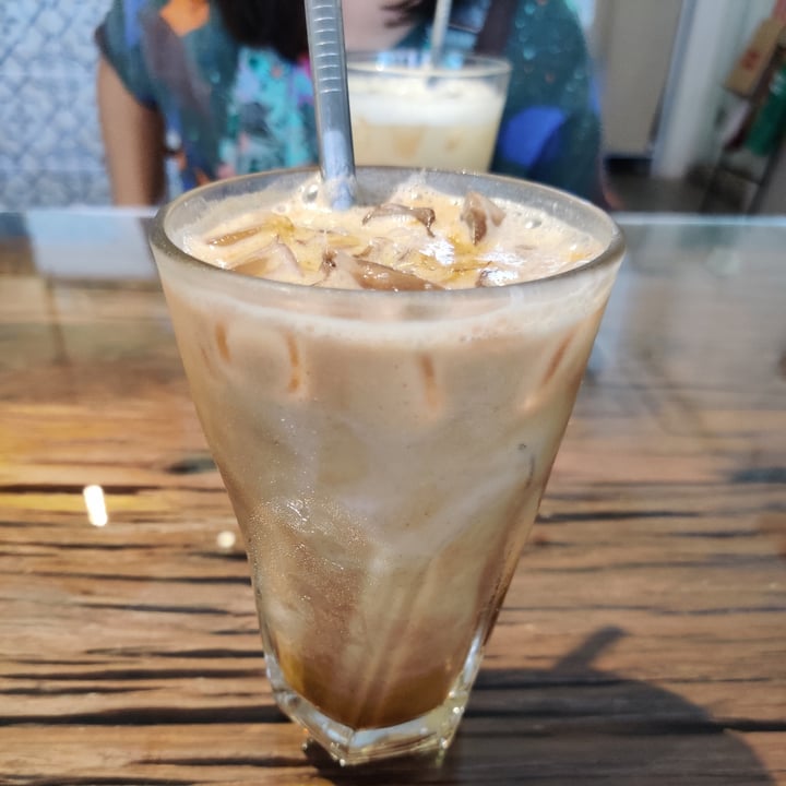 review photo of The Social Space Cappuccino with Macademia, Almond and Date (MAD) Milk shared by @lazula14 on 28 Feb 2022 - review