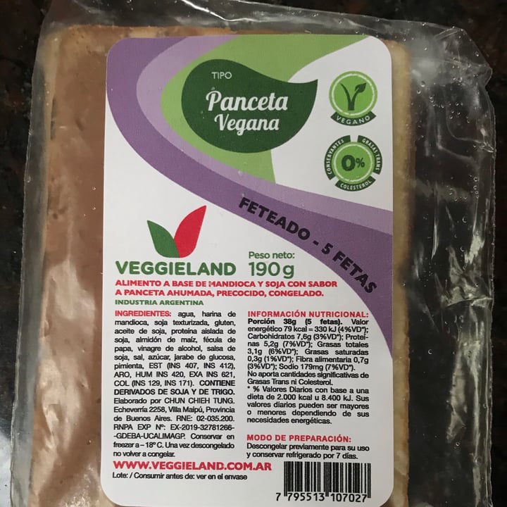 photo of Veggieland Panceta vegana shared by @malenadecorte on  12 May 2020 - review
