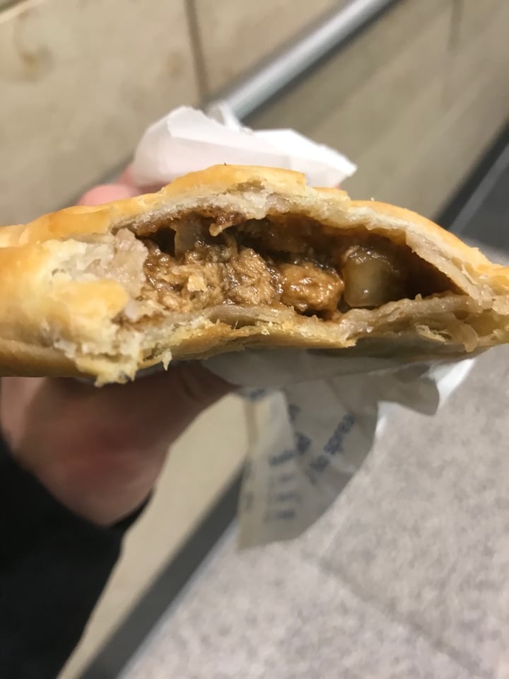 photo of Greggs Vegan Steak Bake shared by @happyherbivore on  30 Jan 2020 - review