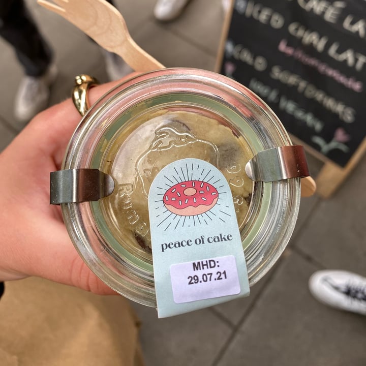 photo of Kjeks - Vegan Cakeshop Cookie Dough shared by @jetteschuetze on  18 Aug 2021 - review