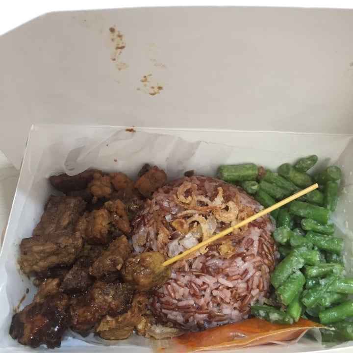 review photo of Vegan Baby Vegan Nasi Campur shared by @erikaeats on 08 Feb 2022 - review