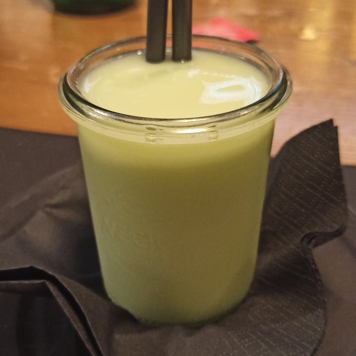 review photo of PLEASE - Pizza & Restaurant Sorbetto mela verde shared by @alicevanbee on 28 Aug 2022 - review