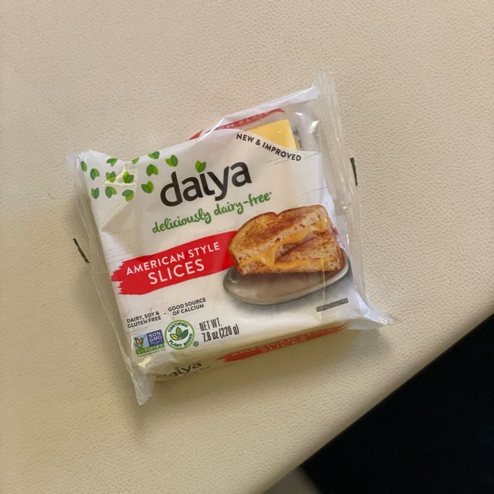 photo of Daiya American Style Slices shared by @sofiferracuti8 on  09 Jun 2022 - review