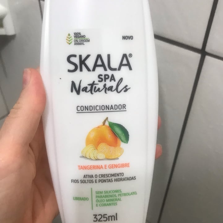 review photo of Skala condicionador skala Brasil shared by @trankerviviane on 12 May 2022 - review