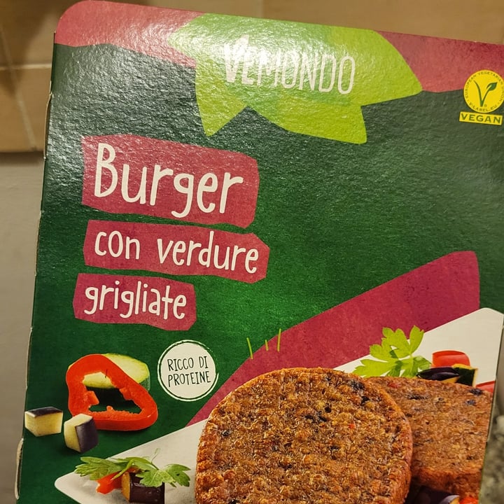 review photo of Vemondo burger con verdure grigliate shared by @valegreen on 13 Dec 2022 - review
