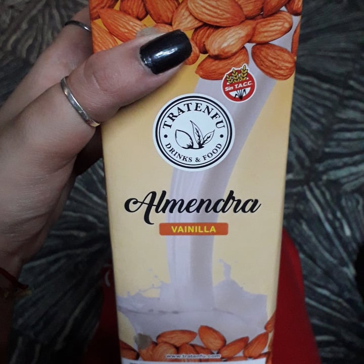 photo of Tratenfu Leche de Almendras Vainilla shared by @valenbibbo on  21 Oct 2021 - review