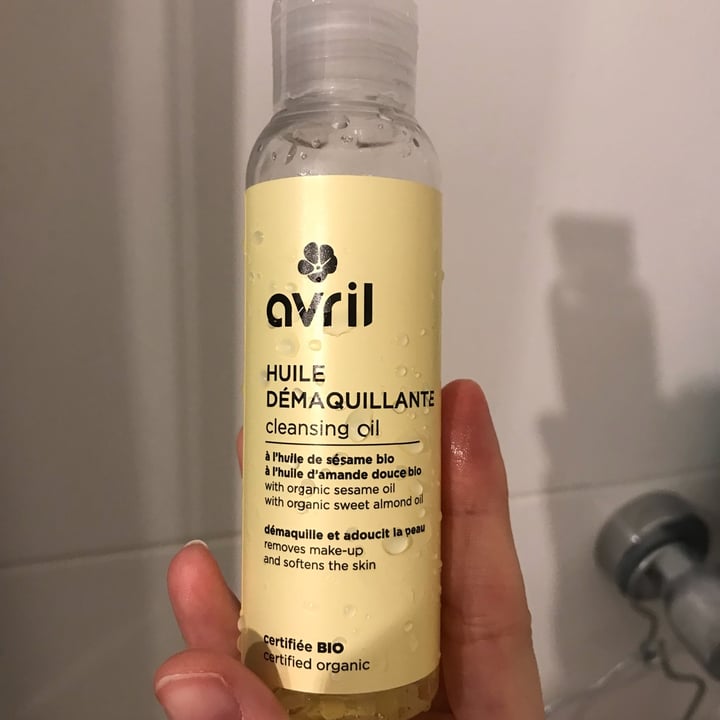review photo of Avril Cleansing Oil shared by @saraze on 25 Mar 2022 - review