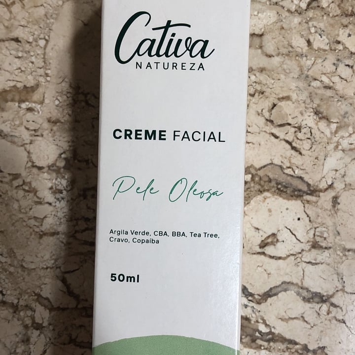 review photo of Cativa Natureza Creme facial pele oleosa shared by @deborageoegia on 29 Jan 2022 - review