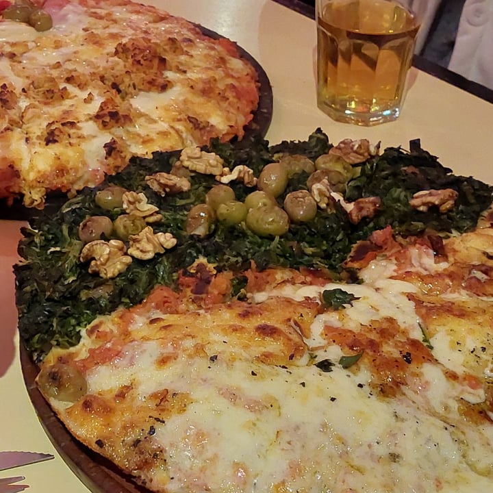photo of Pizzería Güerrin Pizza de Acelga shared by @tuliana on  09 Aug 2022 - review