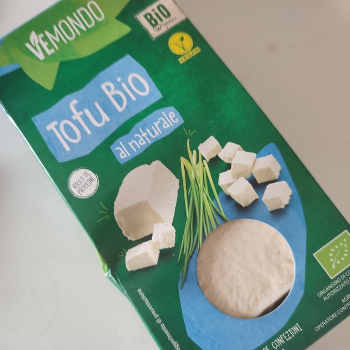 photo of Vemondo Tofu Bio al naturale shared by @naturopatainfamiglia on  20 Mar 2022 - review