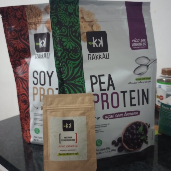 photo of Rakkau Pea Protein Açaí com banana shared by @sheilinha on  14 Jul 2022 - review