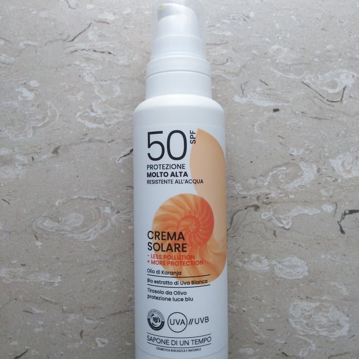 photo of Sapone di un tempo crema solare spf 50 shared by @selenabozzo on  15 Nov 2022 - review