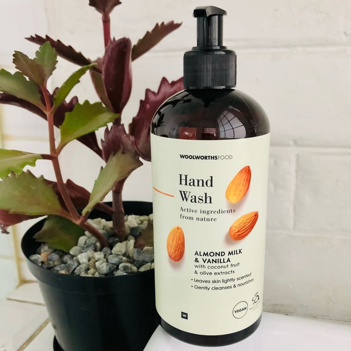 photo of Woolworths Almond milk and Vanilla Hand Wash shared by @hanve on  30 Sep 2021 - review