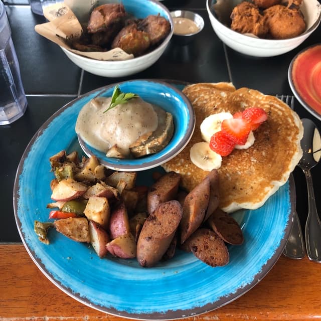 Foto del piatto “The Lagniappe Plate”