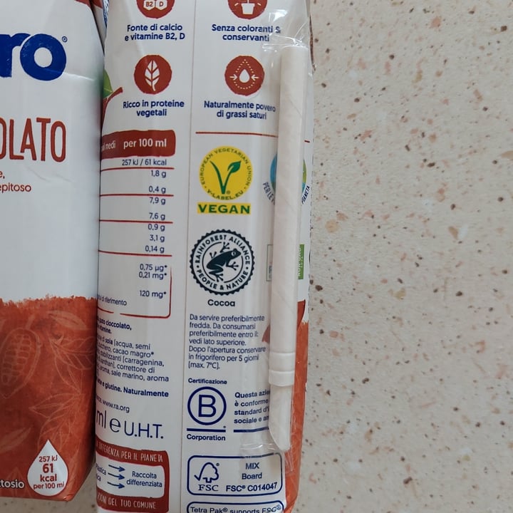 photo of Alpro Alpro brick gusto cioccolato shared by @wikypiky on  15 Apr 2022 - review