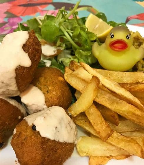Photo of the dish “Falafel con papas fritas”