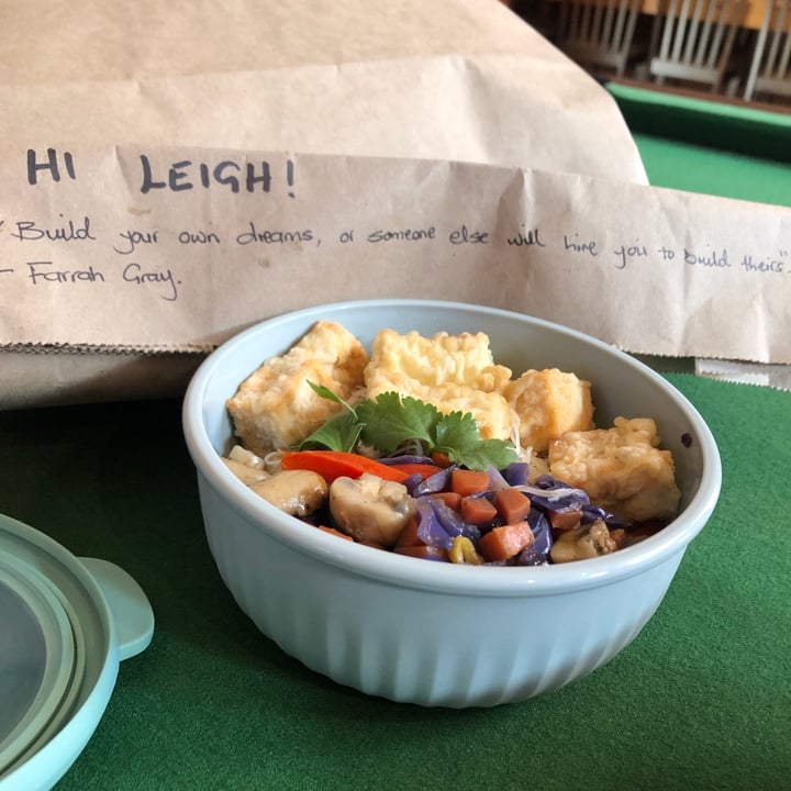photo of Niche the Vegan Eatery Lo Mein Noodles shared by @leighclare29 on  06 Aug 2020 - review