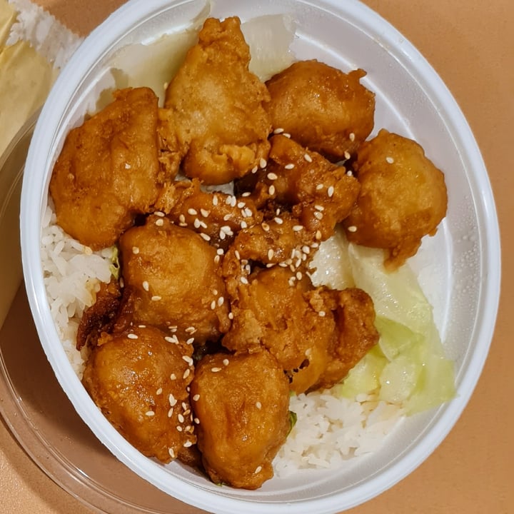 photo of Vegie Bowl Springvale Honey Chicken shared by @essceess on  03 Jan 2021 - review
