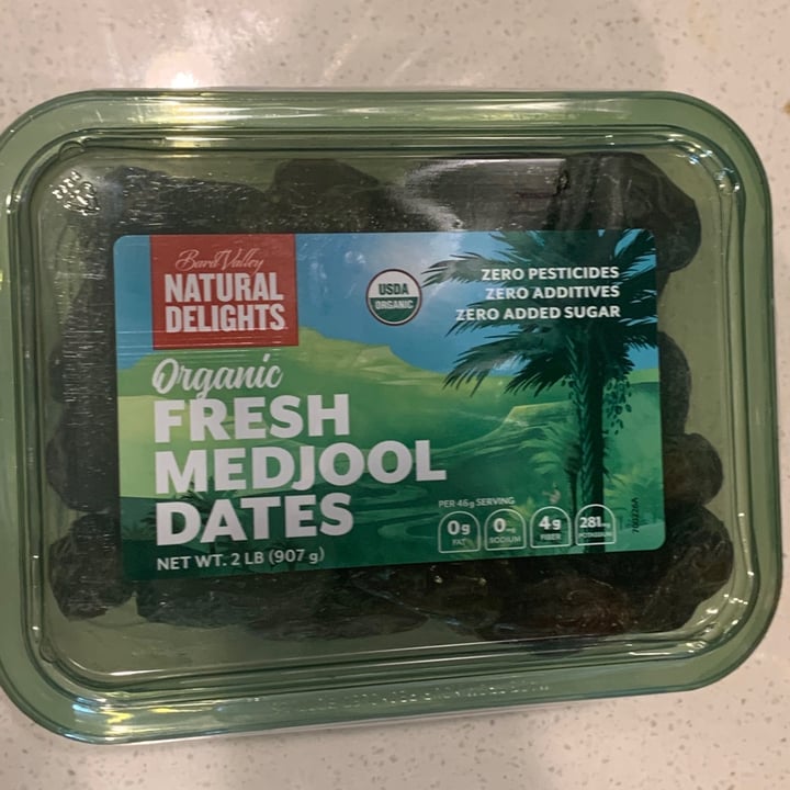 review photo of Natural Delights Organic Fresh Medjool Dates shared by @racheliholstein on 17 Jul 2020 - review