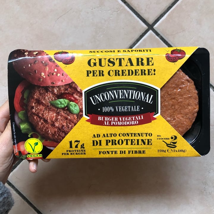 photo of Unconventional Burger Vegetale Al Pomodoro - Tomato Burger shared by @irenerass on  23 Nov 2022 - review
