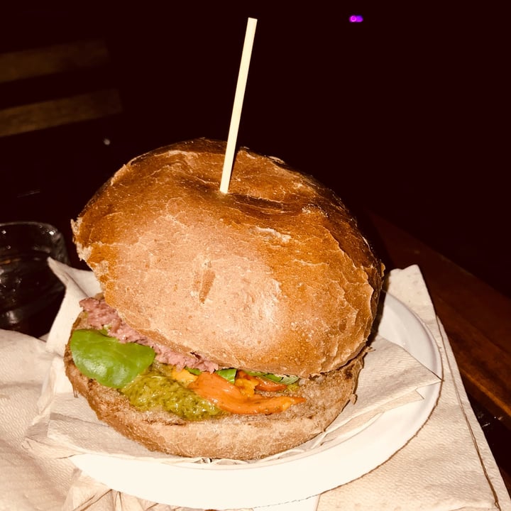 photo of Van Ver Burger Piemunteis shared by @mibuttogiulia on  02 Oct 2022 - review